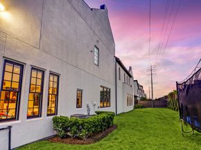 1104 Mosaico Lane, Houston TX 77055