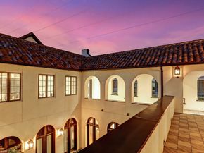 1104 Mosaico Lane, Houston TX 77055