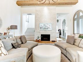 1104 Mosaico Lane, Houston TX 77055