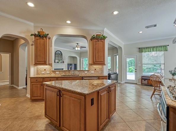 2500 Eagle Post Drive, Conroe TX 77304