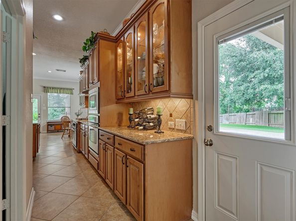 2500 Eagle Post Drive, Conroe TX 77304