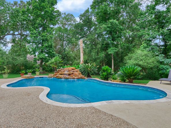 2500 Eagle Post Drive, Conroe TX 77304