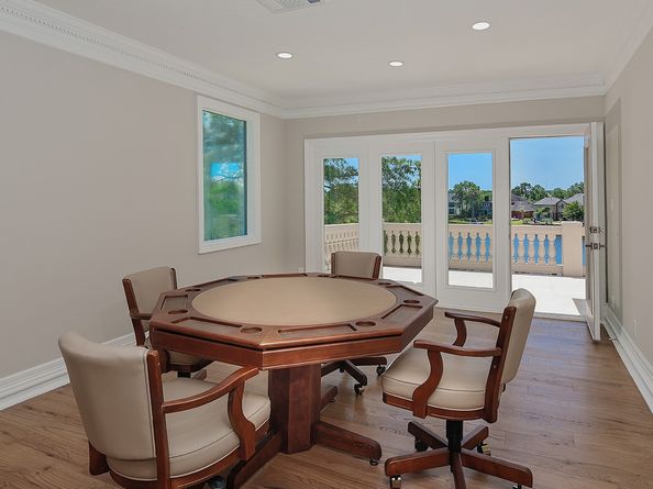 10 W Isle Place, The Woodlands TX 77381