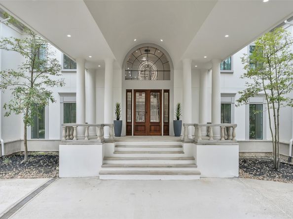 10 W Isle Place, The Woodlands TX 77381