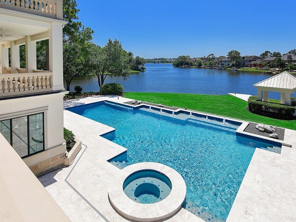 10 W Isle Place, The Woodlands TX 77381