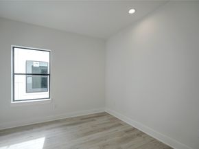 4535 Creekmont Drive, Houston TX 77091