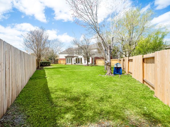 3815 Shadow Knoll Court, Houston TX 77082