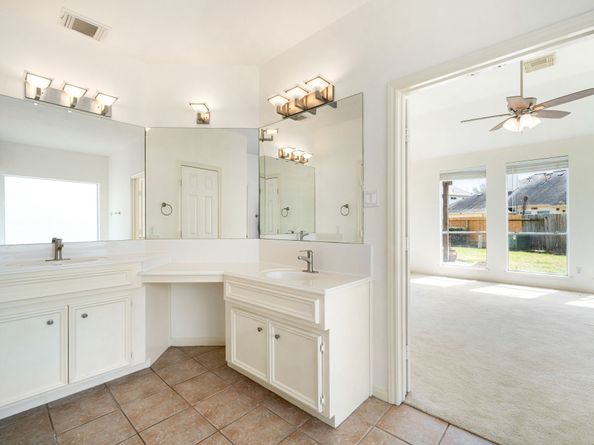 3815 Shadow Knoll Court, Houston TX 77082