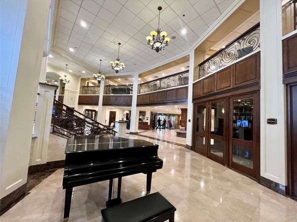 3525 Sage Road 1502, Houston TX 77056