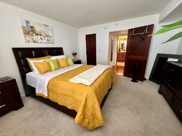 3525 Sage Road 1502, Houston TX 77056