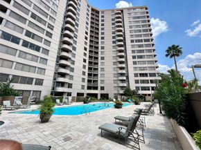3525 Sage Road 1502, Houston TX 77056
