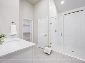 833 Fisher Street E, Houston TX 77018