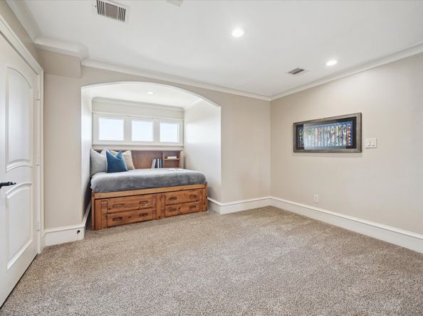 3822 Drummond Street, Houston TX 77025