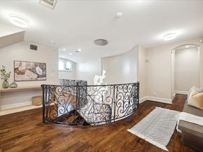 3822 Drummond Street, Houston TX 77025