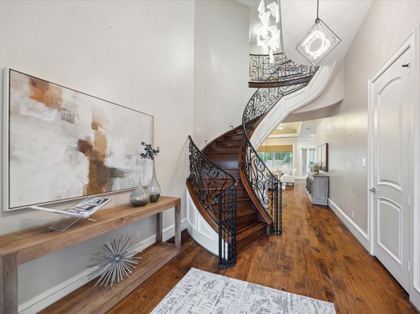 3822 Drummond Street, Houston TX 77025