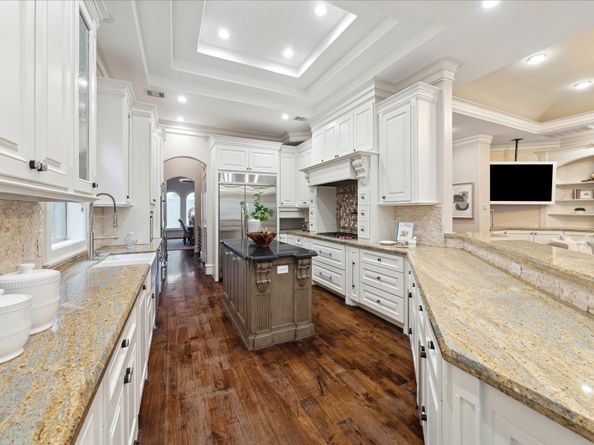3822 Drummond Street, Houston TX 77025