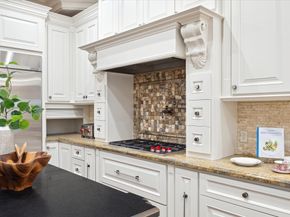 3822 Drummond Street, Houston TX 77025