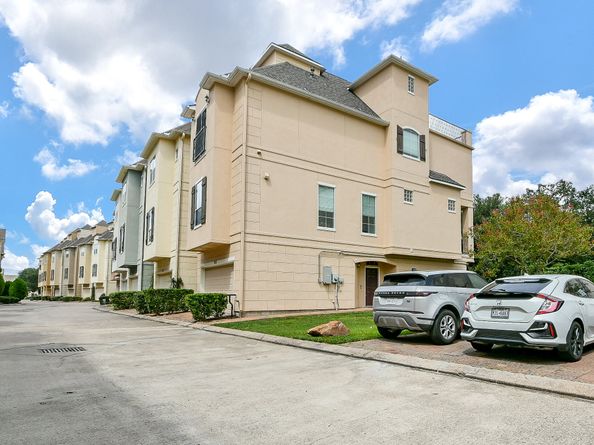 9127 Harbor Hills Drive, Houston TX 77054
