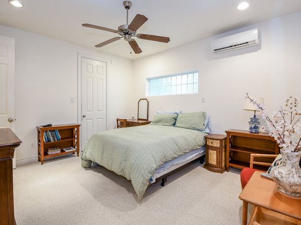 9127 Harbor Hills Drive, Houston TX 77054
