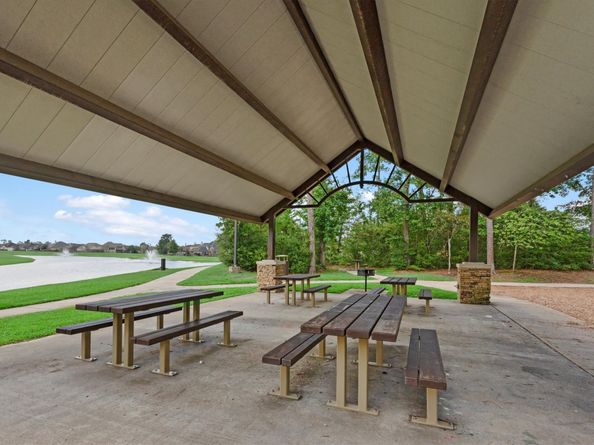 2752 Sterling Heights Lane, Conroe TX 77385