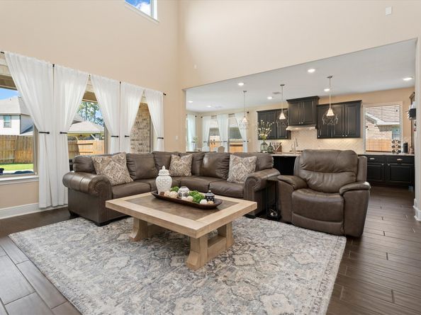 2752 Sterling Heights Lane, Conroe TX 77385