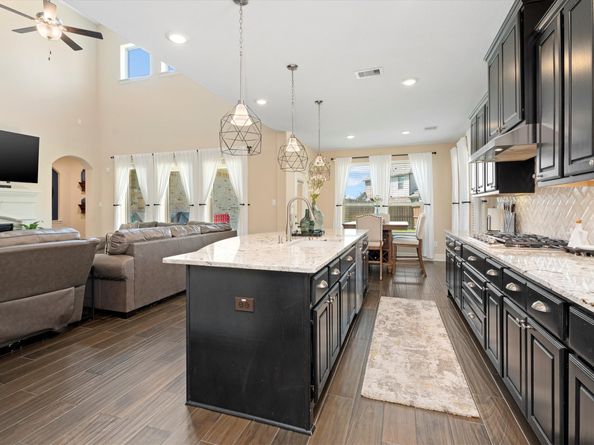 2752 Sterling Heights Lane, Conroe TX 77385