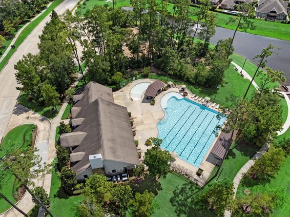 2752 Sterling Heights Lane, Conroe TX 77385