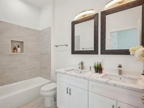 3011 Sparrow Street A/B, Houston TX 77051
