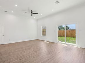 3011 Sparrow Street A/B, Houston TX 77051