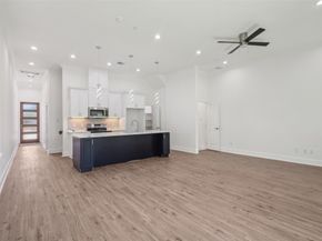 3011 Sparrow Street A/B, Houston TX 77051