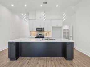 3011 Sparrow Street A/B, Houston TX 77051