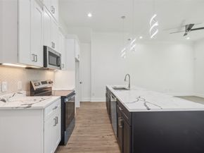 3011 Sparrow Street A/B, Houston TX 77051