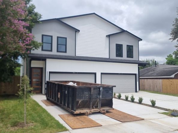 3011 Sparrow Street A/B, Houston TX 77051