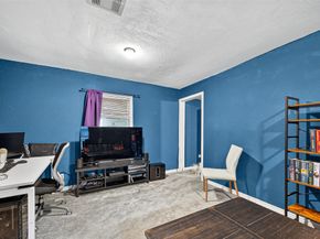 6835 Avenue S, Houston TX 77011