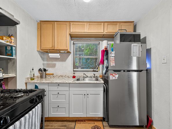 6835 Avenue S, Houston TX 77011