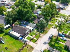 6835 Avenue S, Houston TX 77011