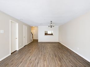 2228 S Piney Point Road 107, Houston TX 77063