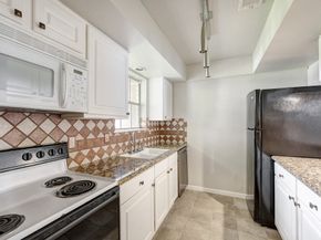 2228 S Piney Point Road 107, Houston TX 77063