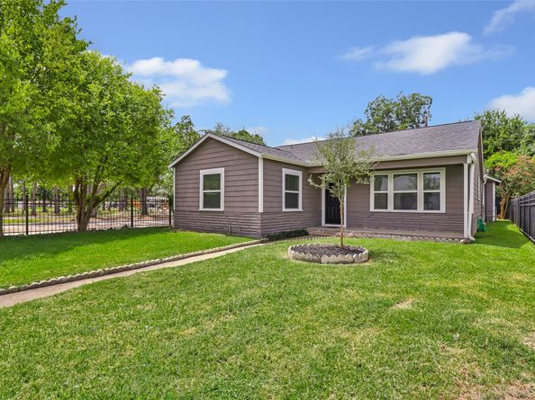 4803 Elser Street, Houston TX 77009