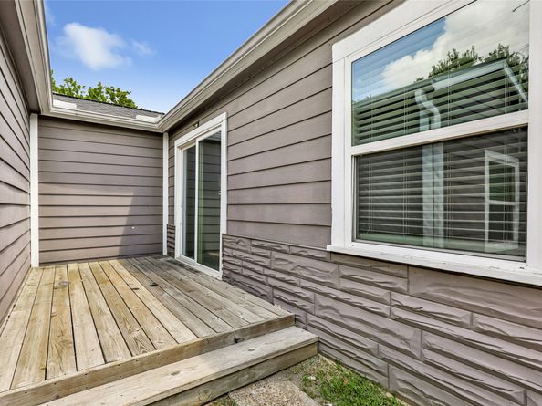 4803 Elser Street, Houston TX 77009