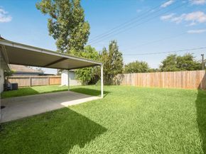 2506 Colonial Ridge Drive, Friendswood TX 77546
