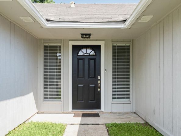 2506 Colonial Ridge Drive, Friendswood TX 77546