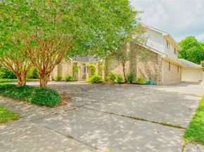 8018 Candle Lane, Houston TX 77071
