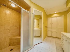8018 Candle Lane, Houston TX 77071