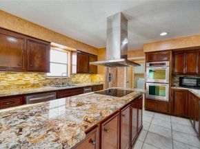 8018 Candle Lane, Houston TX 77071