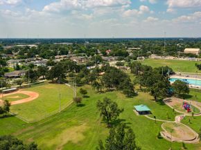 1102 Gazin Street, Houston TX 77020
