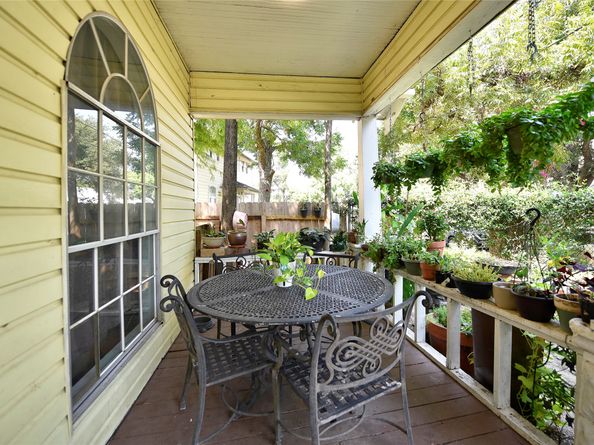 4104 Walker Street, Houston TX 77023