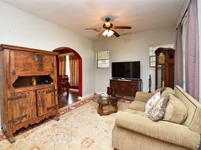 4104 Walker Street, Houston TX 77023