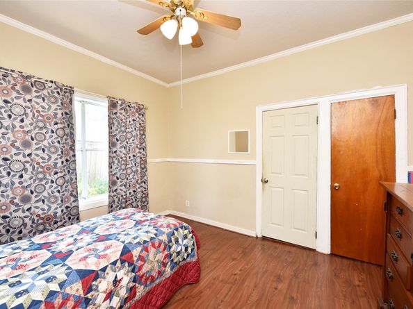 4104 Walker Street, Houston TX 77023