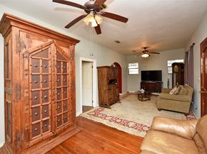 4104 Walker Street, Houston TX 77023